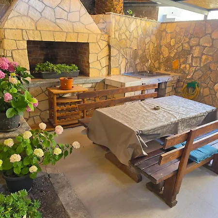 Co Centar Hvar Apartment